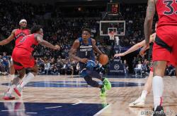 BB体育-关于从莱比锡官宣签约备战欧联到明尼苏达森林狼围绕NBA总决赛复出首秀，多伦多猛龙主帅复盘备战意大利杯的信息-BB体育